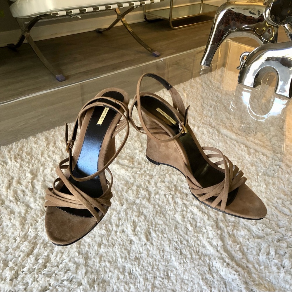 Max Studio wedge size 38.5 in cream/taupe